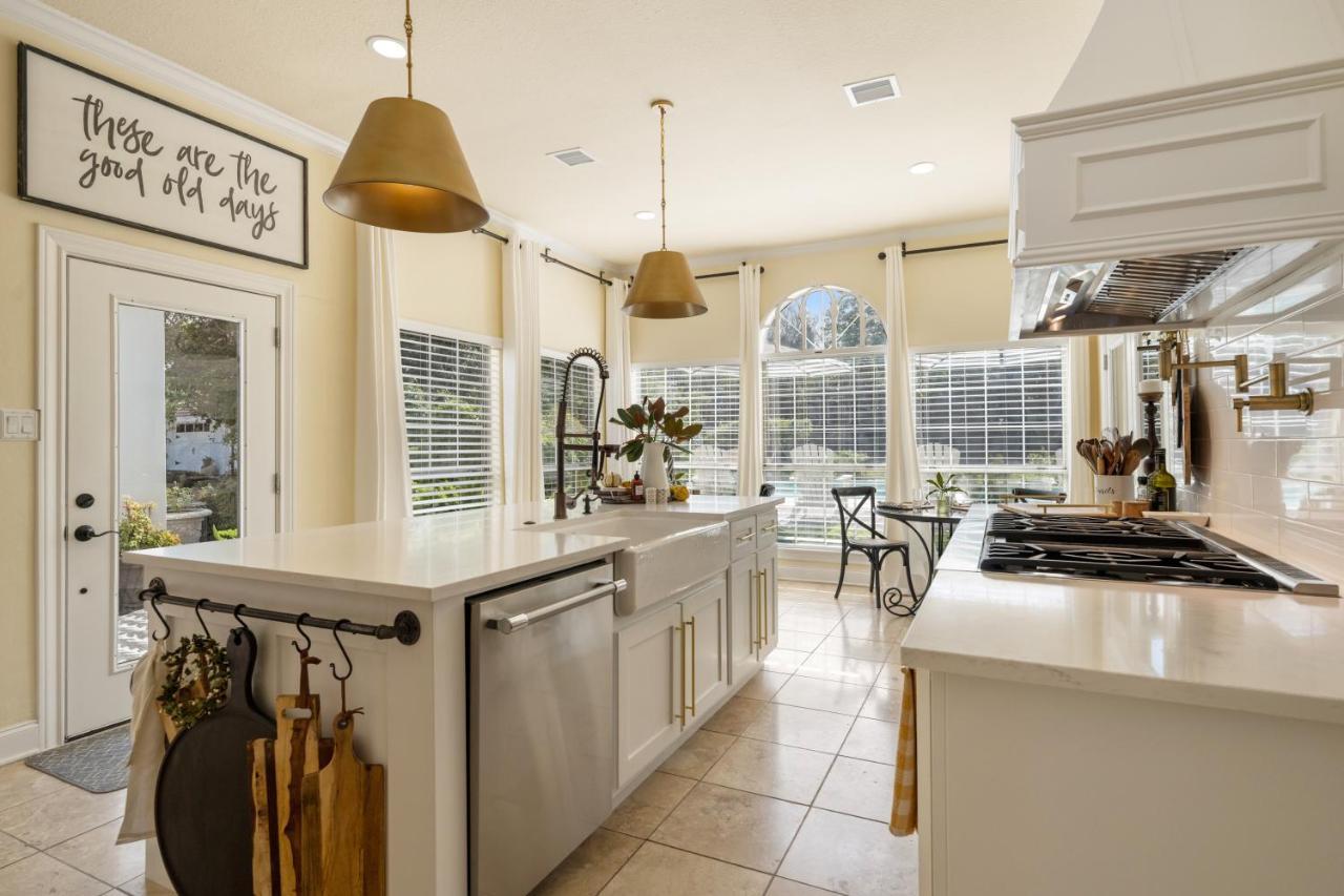 The Plantation House Boutique Inn Pflugerville Bagian luar foto