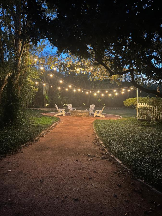 The Plantation House Boutique Inn Pflugerville Bagian luar foto