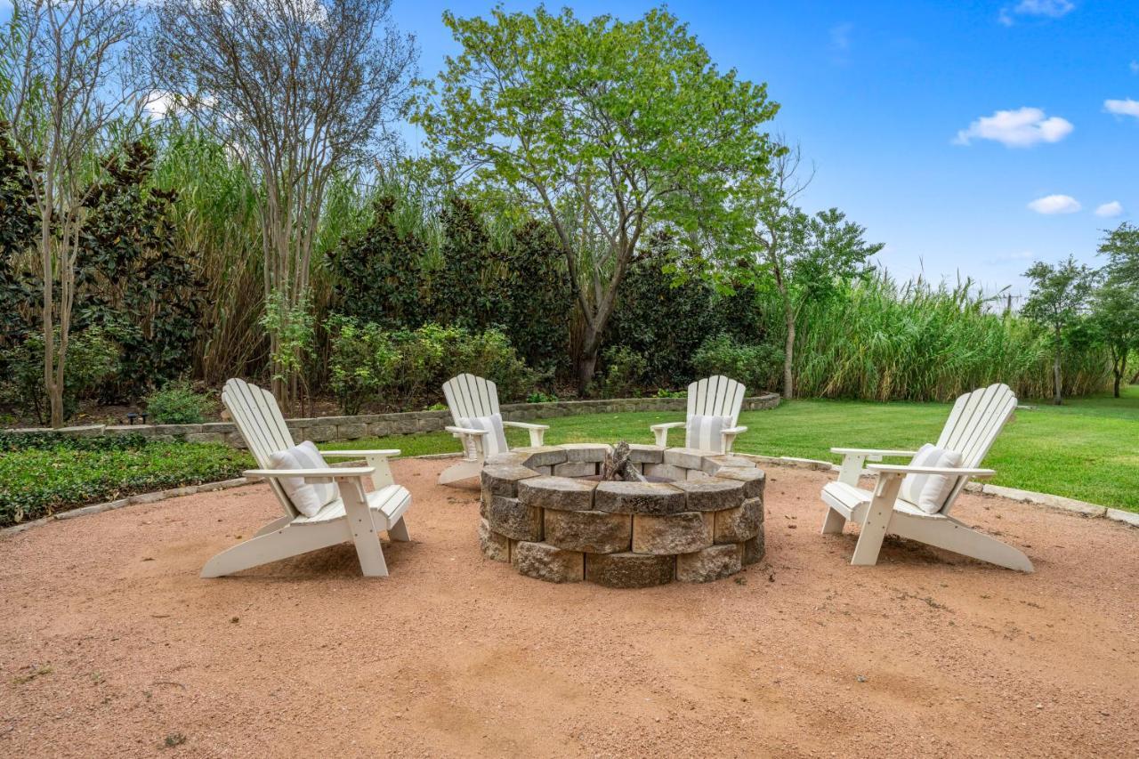 The Plantation House Boutique Inn Pflugerville Bagian luar foto