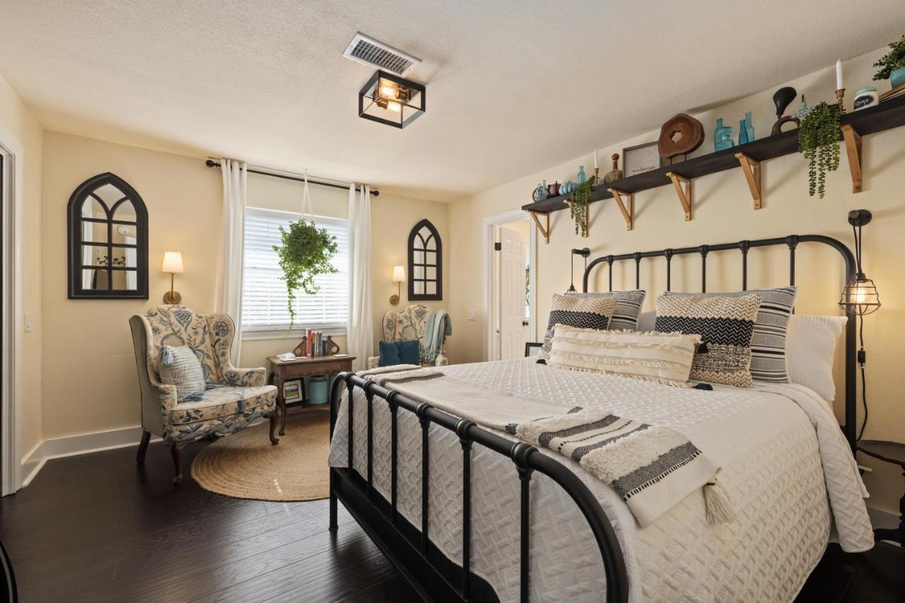 The Plantation House Boutique Inn Pflugerville Bagian luar foto