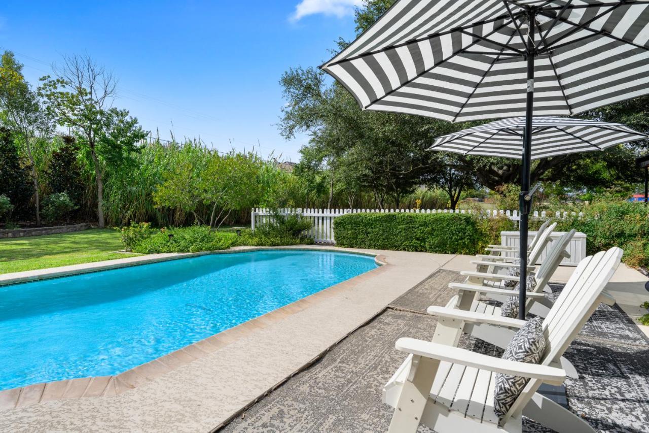 The Plantation House Boutique Inn Pflugerville Bagian luar foto