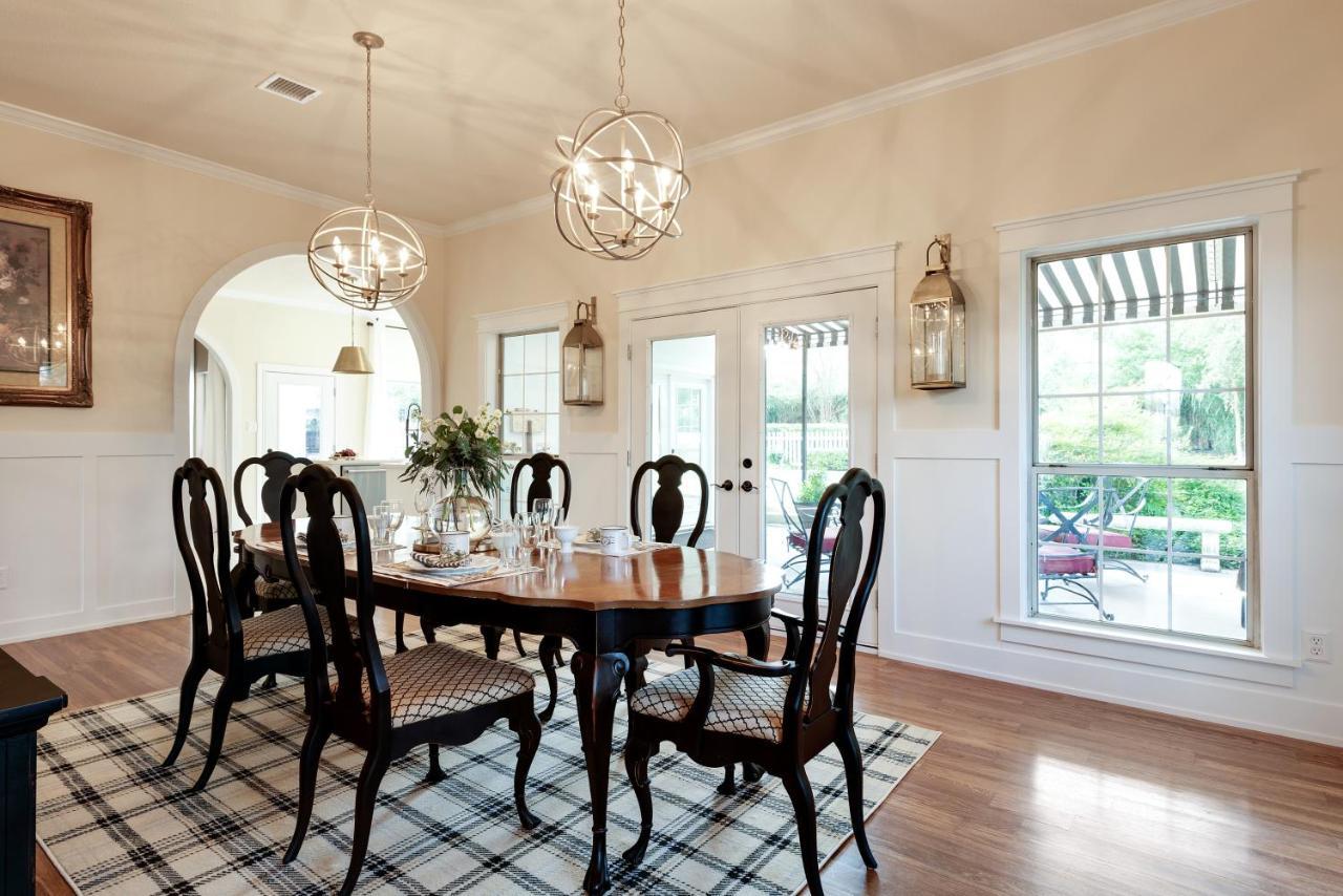 The Plantation House Boutique Inn Pflugerville Bagian luar foto