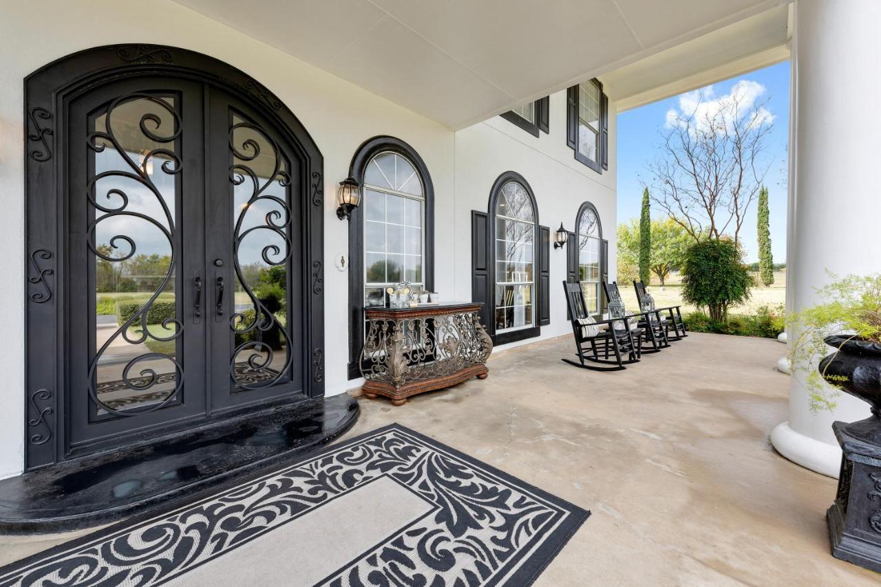 The Plantation House Boutique Inn Pflugerville Bagian luar foto