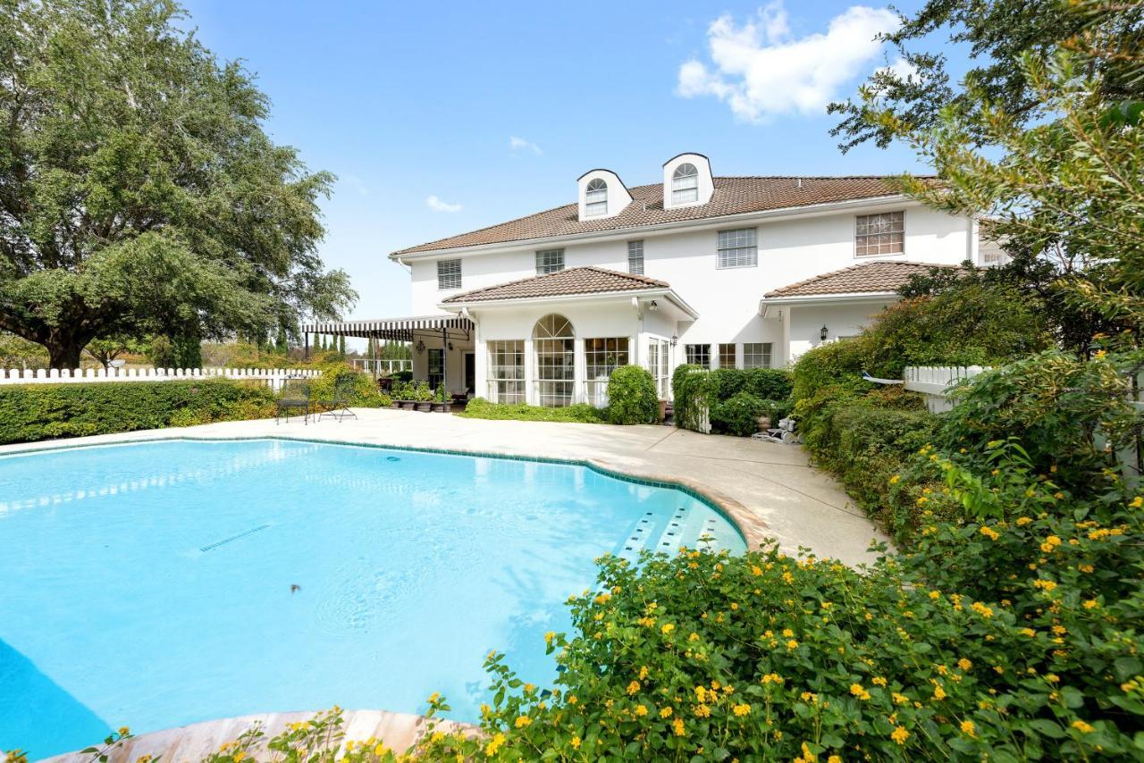 The Plantation House Boutique Inn Pflugerville Bagian luar foto